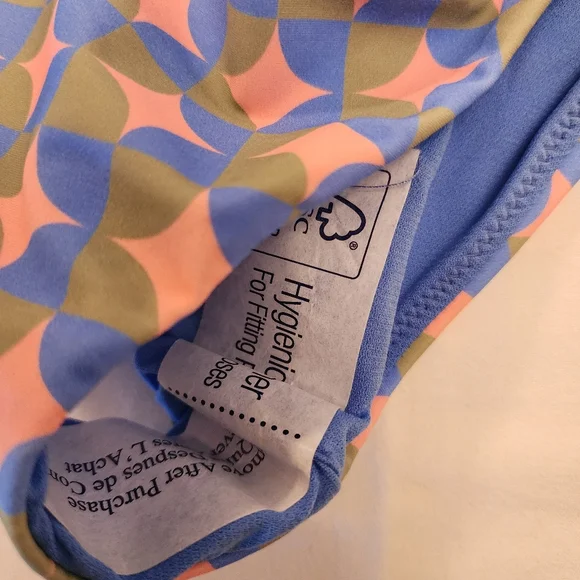 Raisins Colorful Geometric Bikini Set. Comes with Hygienic Liner. NWT - Picture 6 of 11